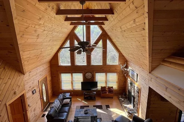 Smart-tv en een open haard