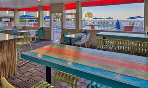 Outdoor dining - Family-Friendly 1BR w/ Conservation View & Pool (Tampa)