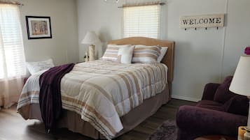 3 bedrooms, desk, iron/ironing board, free WiFi