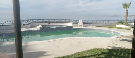 Udendørs pool