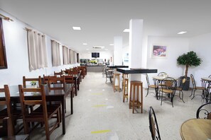 Restaurant - Hotel Portela II (Olímpia)