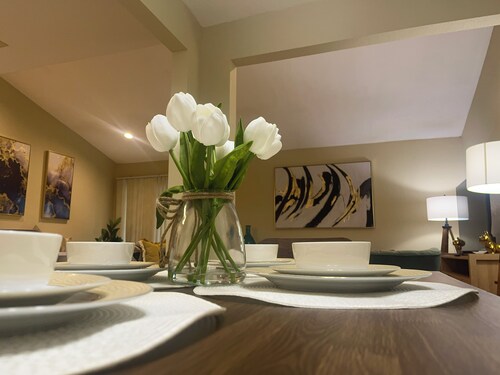 Family-Friendly 3BR Retreat · Free Parking · Quiet & Safe Area