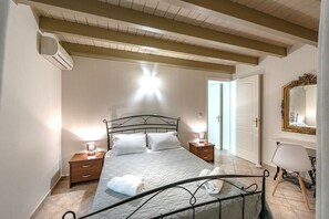 5 camere, ferro/asse da stiro, Wi-Fi, lenzuola