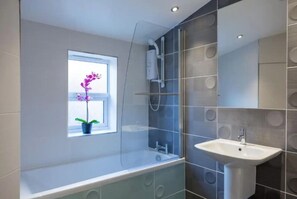 Apartment, Nichtraucher | Badezimmer