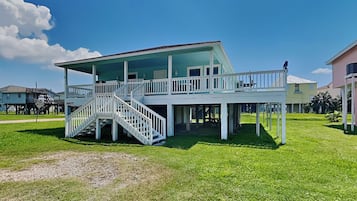 House (3 Bedrooms) | Property amenity