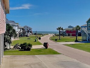 Unclassified image, 5 of 30, button - Our Shore Thing by Ryson Vacation Rentals (Galveston)
