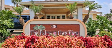 Condo (2 Bedrooms) | Property amenity