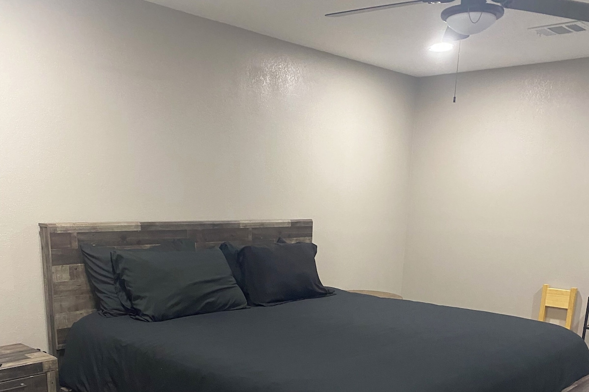 Suite familiar | Espacio para trabajar con laptop y wifi gratis