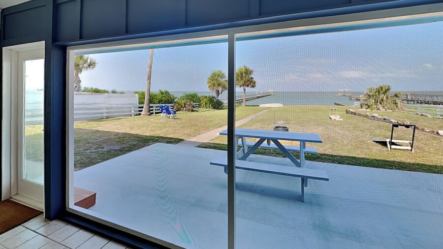 Playa Verde by Miss Kitty’s