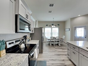 House (3 Bedrooms) | Miscellaneous - Redfish Reef Retreat by Miss Kitty’s (Rockport)