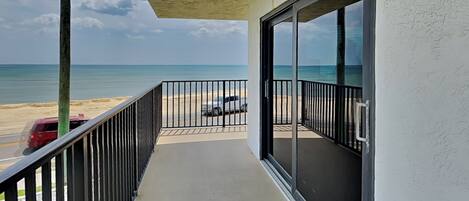Condo (2 Bedrooms) | Property amenity