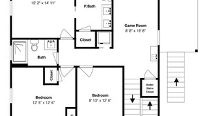 Een plattegrond met een hoofdslaapkamer, twee slaapkamers, een badkamer, een speelkamer en een kast.
