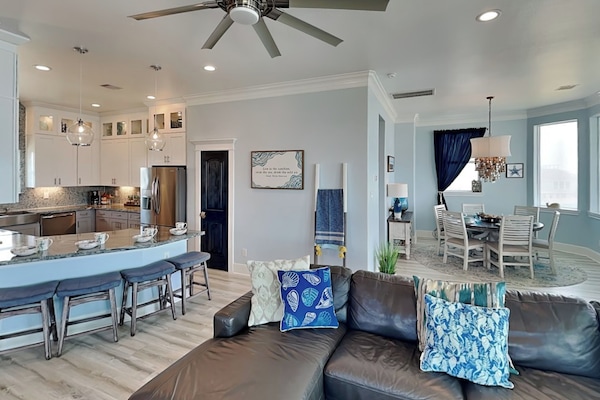 House (4 Bedrooms) | Property amenity