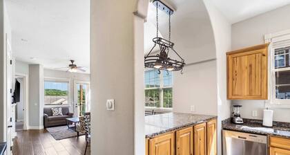 Blue Bird by Lake Escape - Near Silver Dollar City