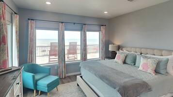 3 bedrooms, individually decorated, individually furnished, bed sheets