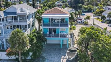 House (3 Bedrooms) | Property amenity