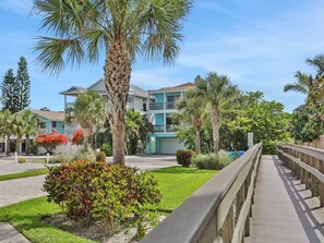 House (3 Bedrooms) | Property amenity - Sunshine Lane by Distinctive Beach Rentals (Treasure Island)