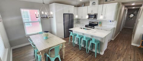 House (4 Bedrooms) | Miscellaneous
