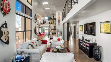 Condo, Multiple Beds, Balcony (The Loft at Marquez Place) | Interior