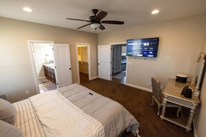 3 bedrooms, iron/ironing board, travel cot, free WiFi