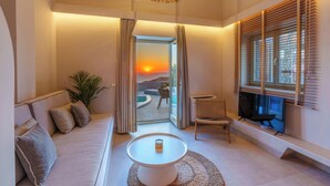 Beach/ocean view - Halo Santorini- Living Experience (Santorini)