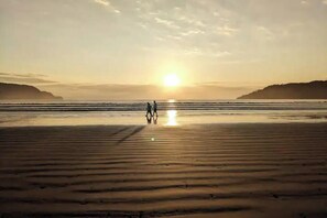 Sun-loungers, beach towels