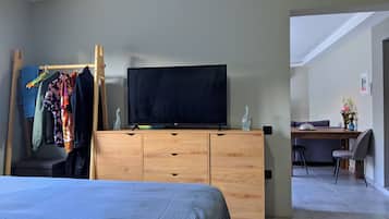 1 bedroom, iron/ironing board, free WiFi, bed sheets