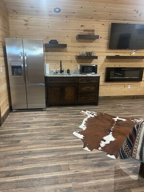 Mikrobølgeovn, ovn og kokeplater