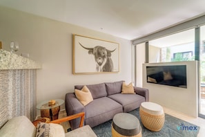 Monolocale comfort, 1 letto king, patio | Area soggiorno