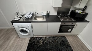 Apartment | Private kitchen - Modern Apartment in Walthamstow E17 London (London)