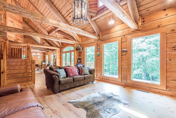 Interior - Cozy Retreat with a Hot Tub! (Dahlonega)
