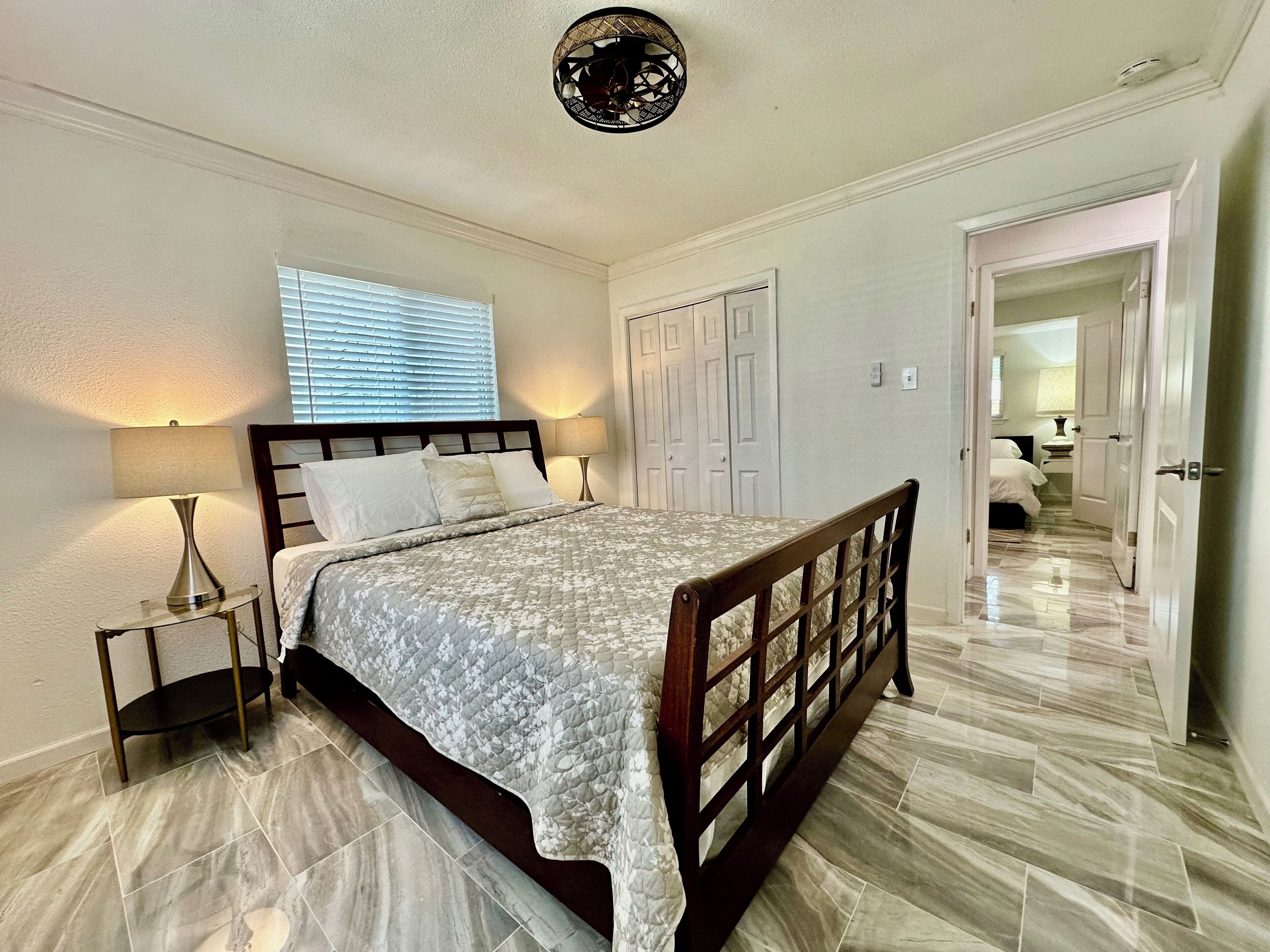 5 Schlafzimmer, Bügeleisen/Bügelbrett, WLAN, Bettwäsche