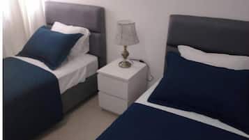 2 bedrooms, iron/ironing board, free WiFi, bed sheets