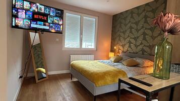 1 quarto, ferros/tábuas de passar roupa, Wi-Fi, roupa de cama