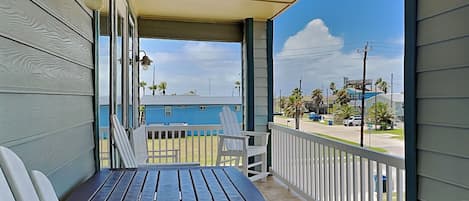 Studio (2 Bedrooms) | Property amenity