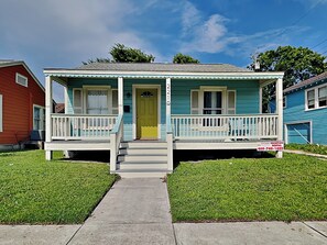獨棟房屋 (6 Bedrooms) | 住宿正面