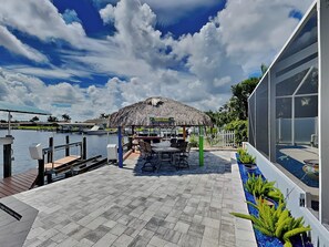 Ferienhaus, Mehrere Betten, Poolzugang, Poolblick (Sunrise Soiree) | Blick vom Balkon