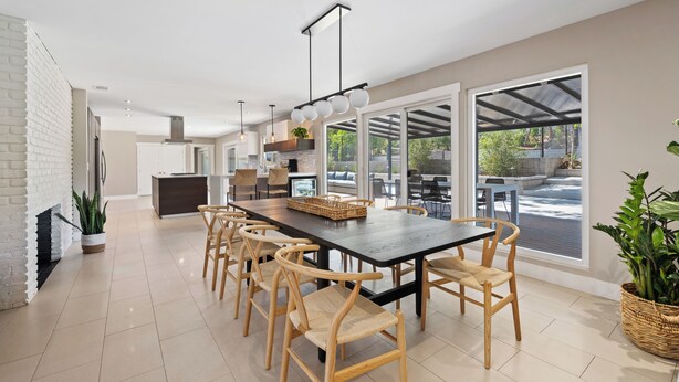 Dining - Mt. Helix Resort + Heated Pool/Spa, Pickleball, Game and Movie Room, Amenities! (La Mesa)