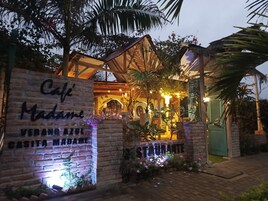 Fachada da propriedade