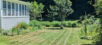 Spacious & Cozy Ground Floor 2/3 Bed private suite