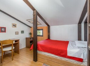 3 chambres, fer et planche à repasser, Wi-Fi, literie fournie