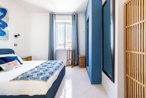 3 bedrooms, bed sheets