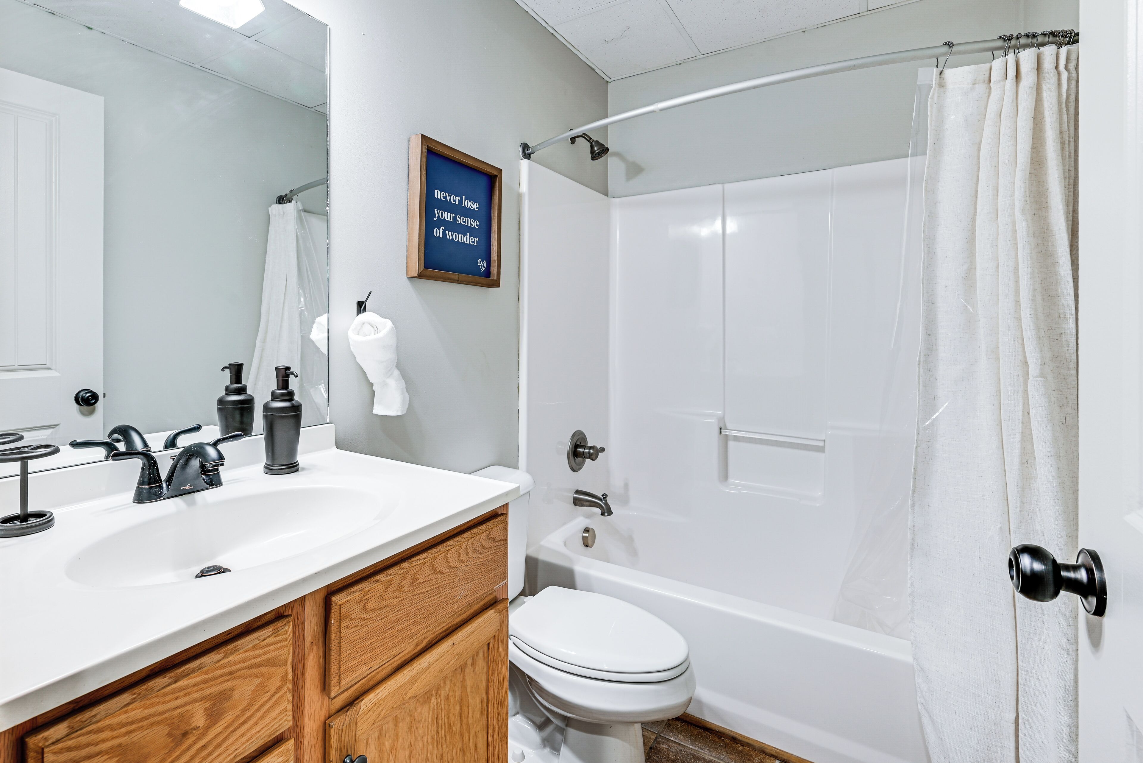 Full Bathroom | 1st Floor