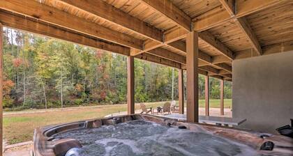 Private Mountain Escape W/Hot Tub, Creekside