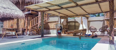 Utomhuspool