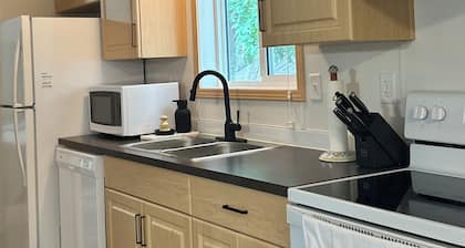 Cozy Getaway Cabin at Crooked Lake: Walking Distance to the Beach