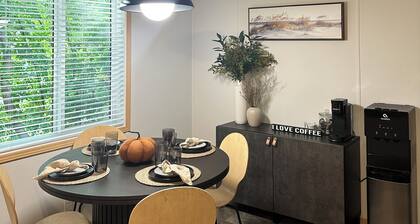 Cozy Getaway Cabin at Crooked Lake: Walking Distance to the Beach