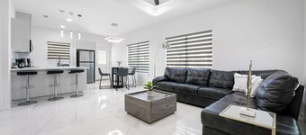 Brand NEW Splendor 2 Bedroom Apartment conveniently located Pharr-McAllen area!