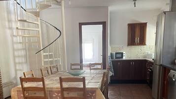 Vila | Tempat makan