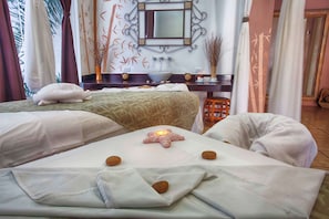 Couples treatment room(s), body treatments, aromatherapy